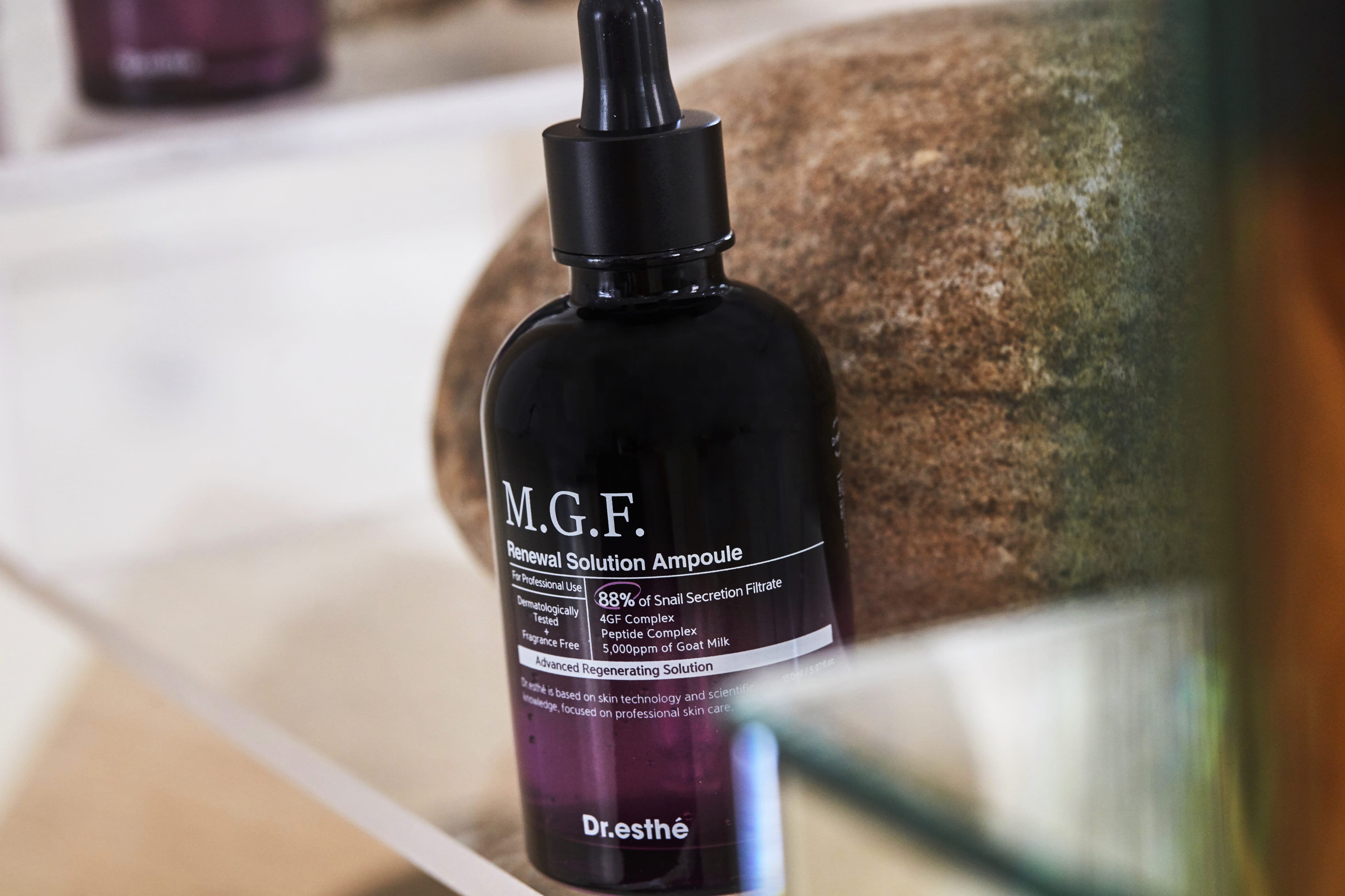 Dr.esthé M.G.F. Renewal Solution Ampoule